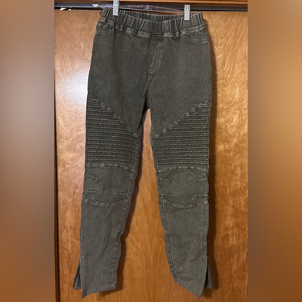 Umgee branded flex waist jeans